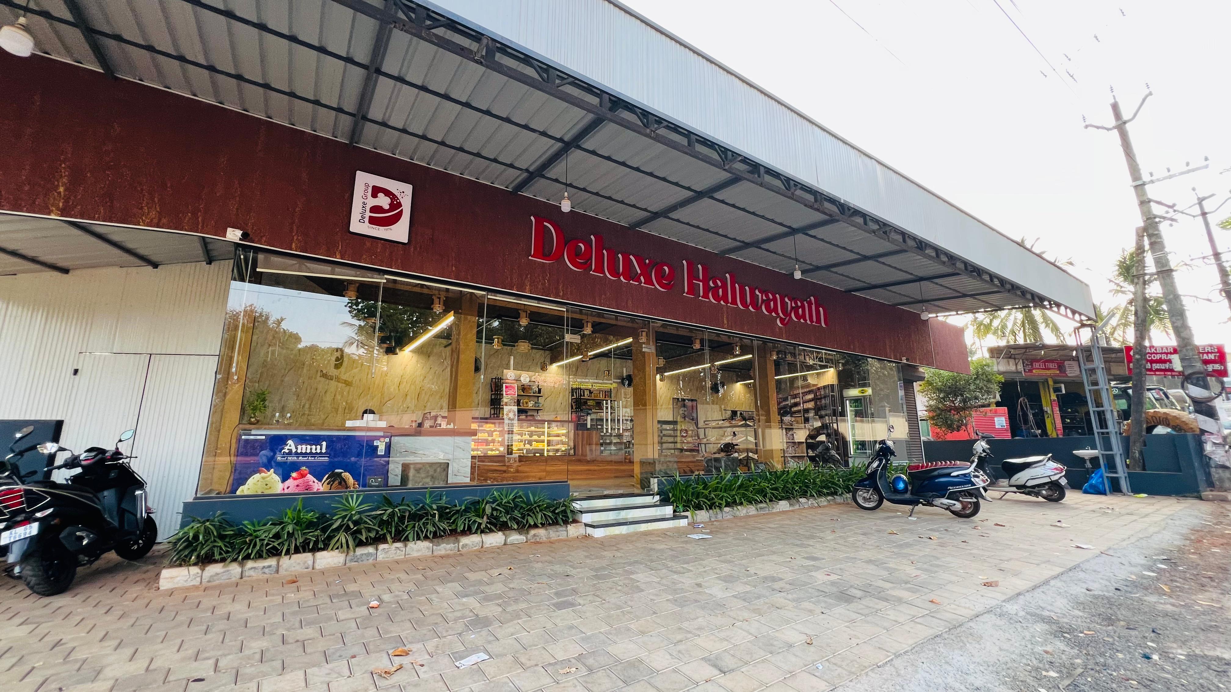 Deluxe Halwayath Bakes