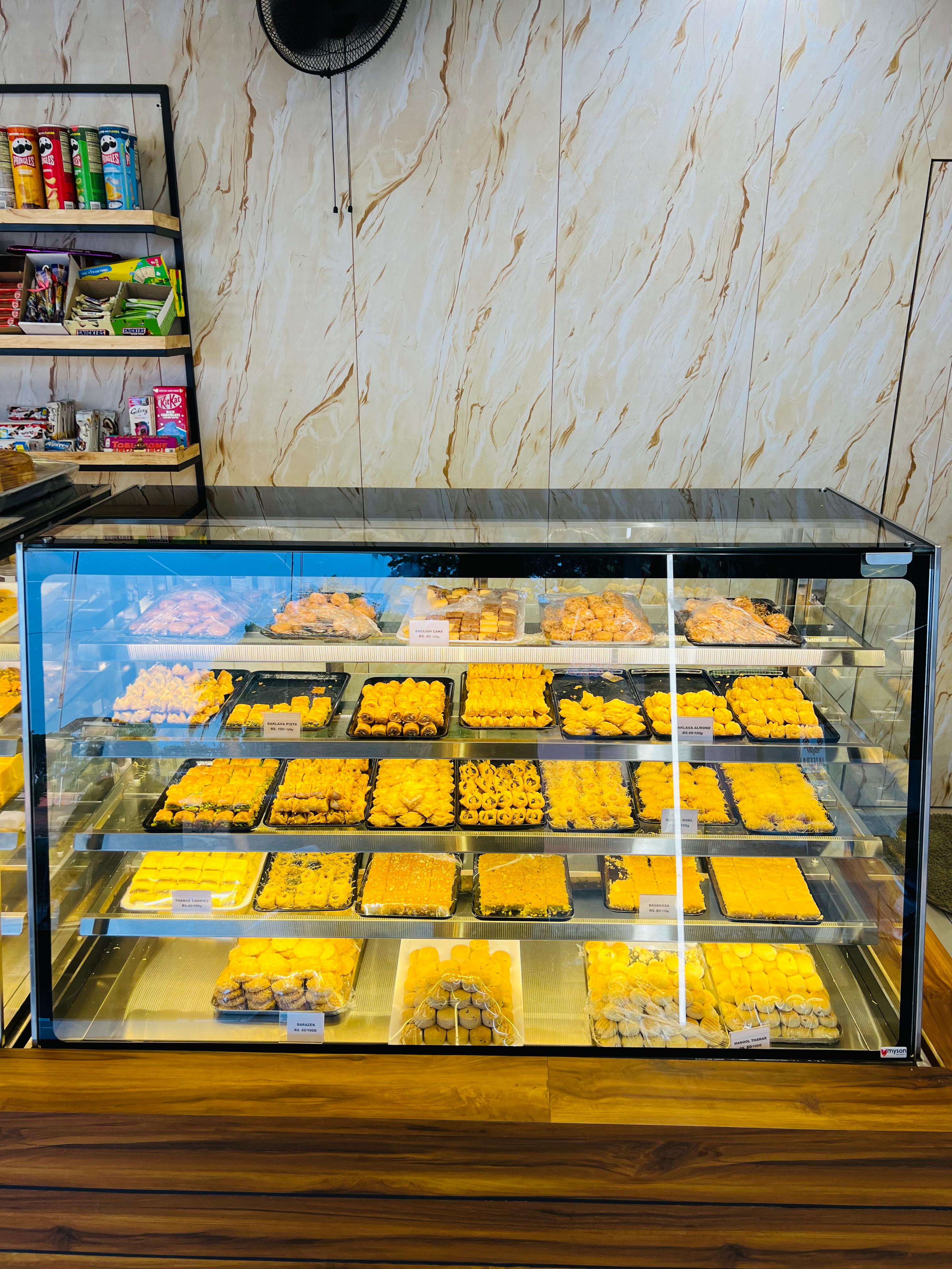 Deluxe Halwayath Bakes